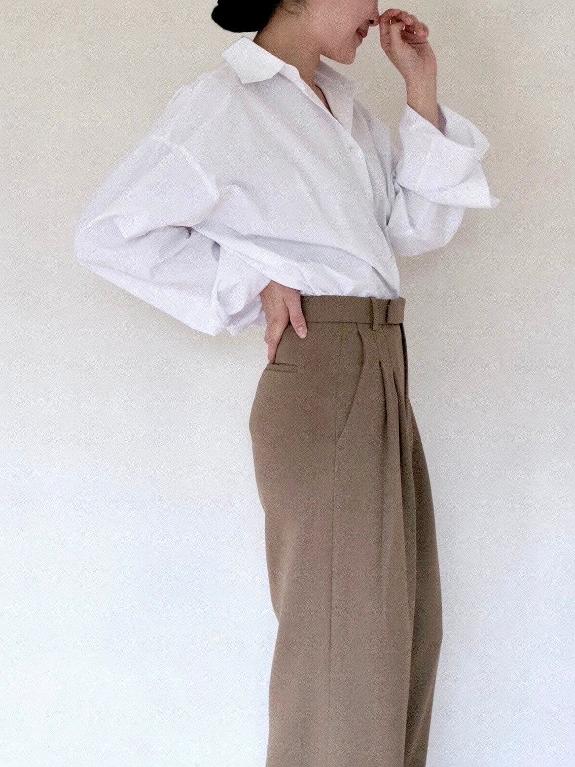 pleated pants